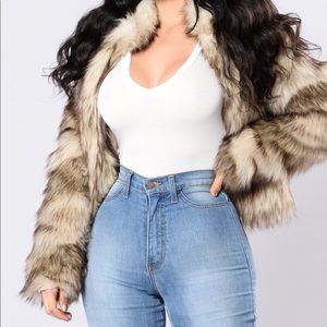NWT Fashion Nova Fernanda Fur Coat in Natural